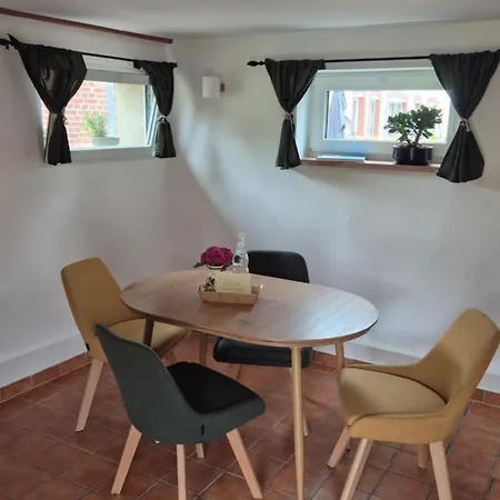 Kleines Haus Zur Insel Tatil Evi Zecherin (Usedom, Vorpommern-Greifswald)